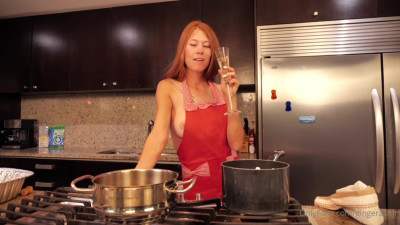 Ginger ASMR - 25 November 2022 - Preparing You Dinner