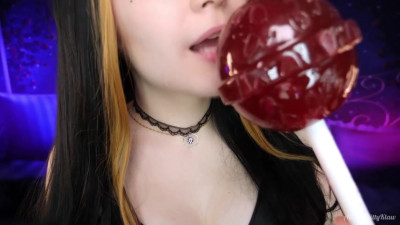 Kitty Klaw ASMR - Licking lollipop