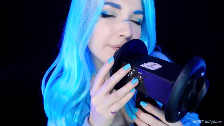 ASMR Kitty Klaw - Licking & Mouth sounds - Fullthot